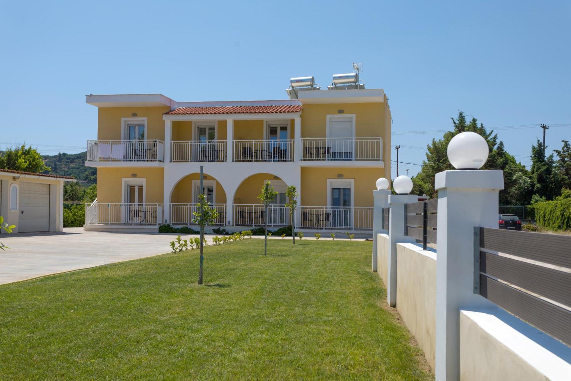 Morfeas Zante Apartments Bagian luar foto