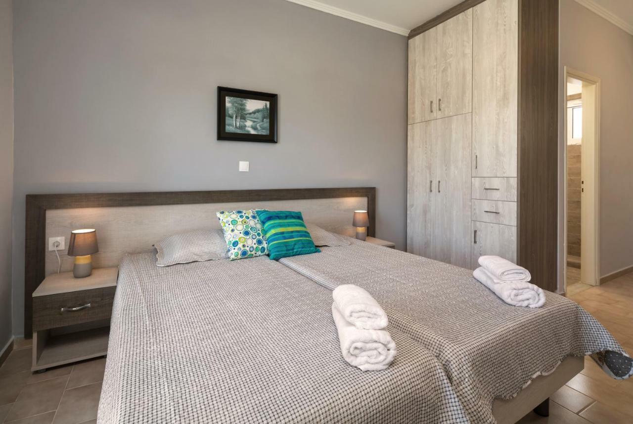 Morfeas Zante Apartments Bagian luar foto