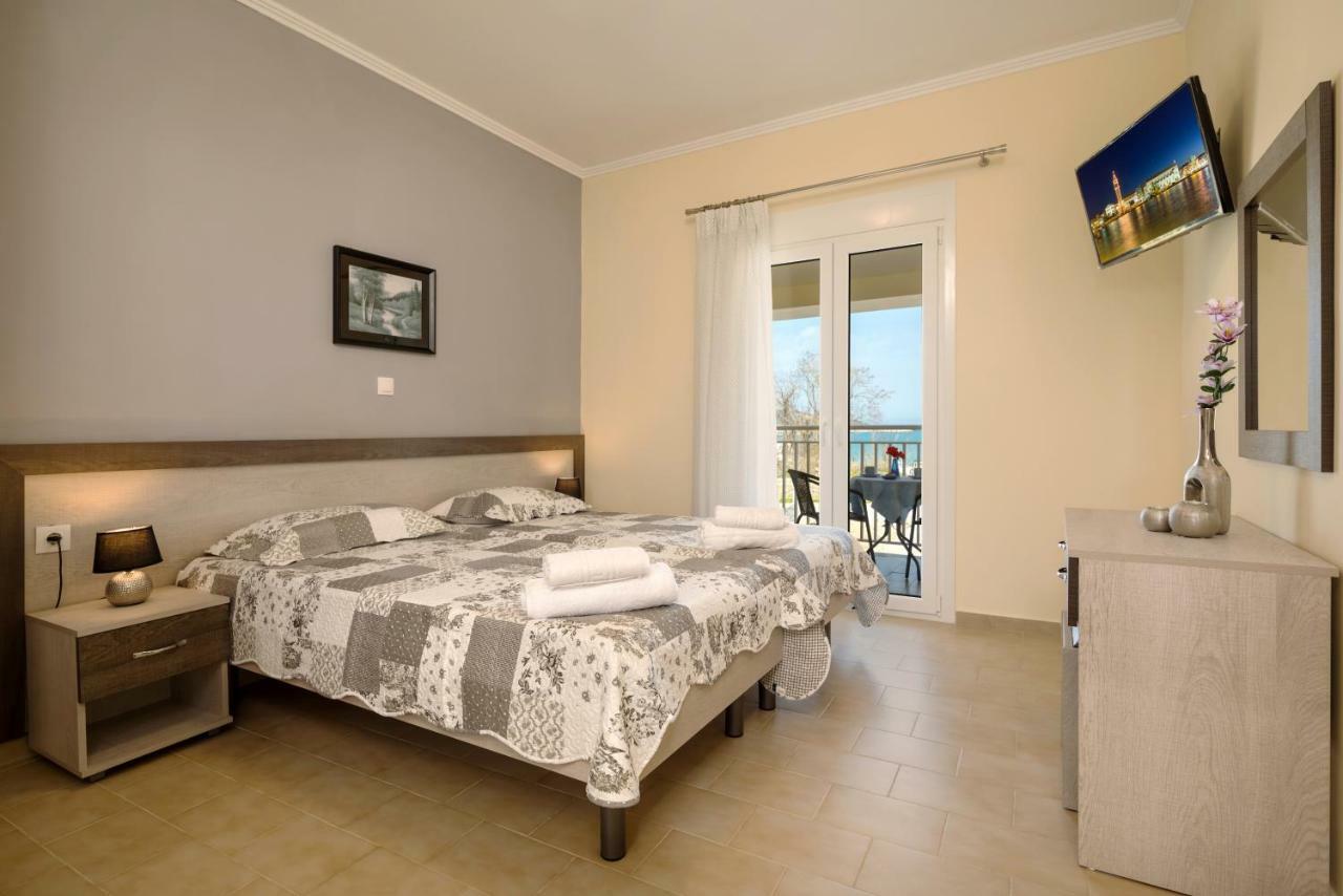 Morfeas Zante Apartments Bagian luar foto