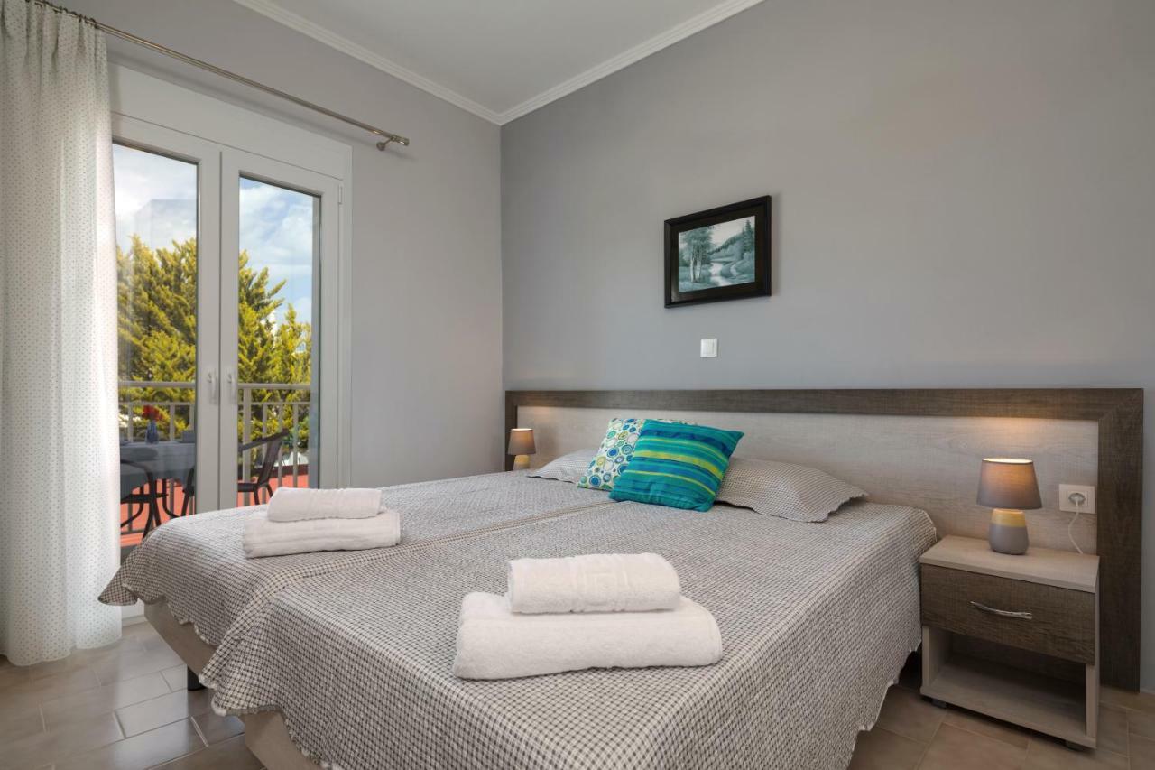 Morfeas Zante Apartments Bagian luar foto